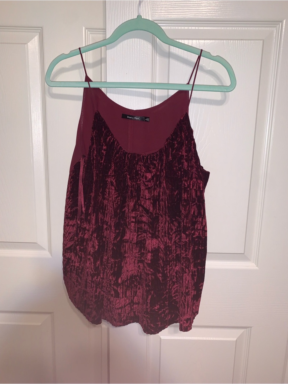 Doe and Rae Burgundy Maroon Crushed Velvet Tank Sz L